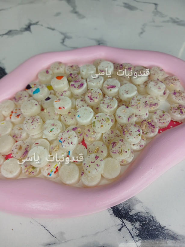 قندفود وانیلی یاسی | قند طعمدار با عطر وانیل