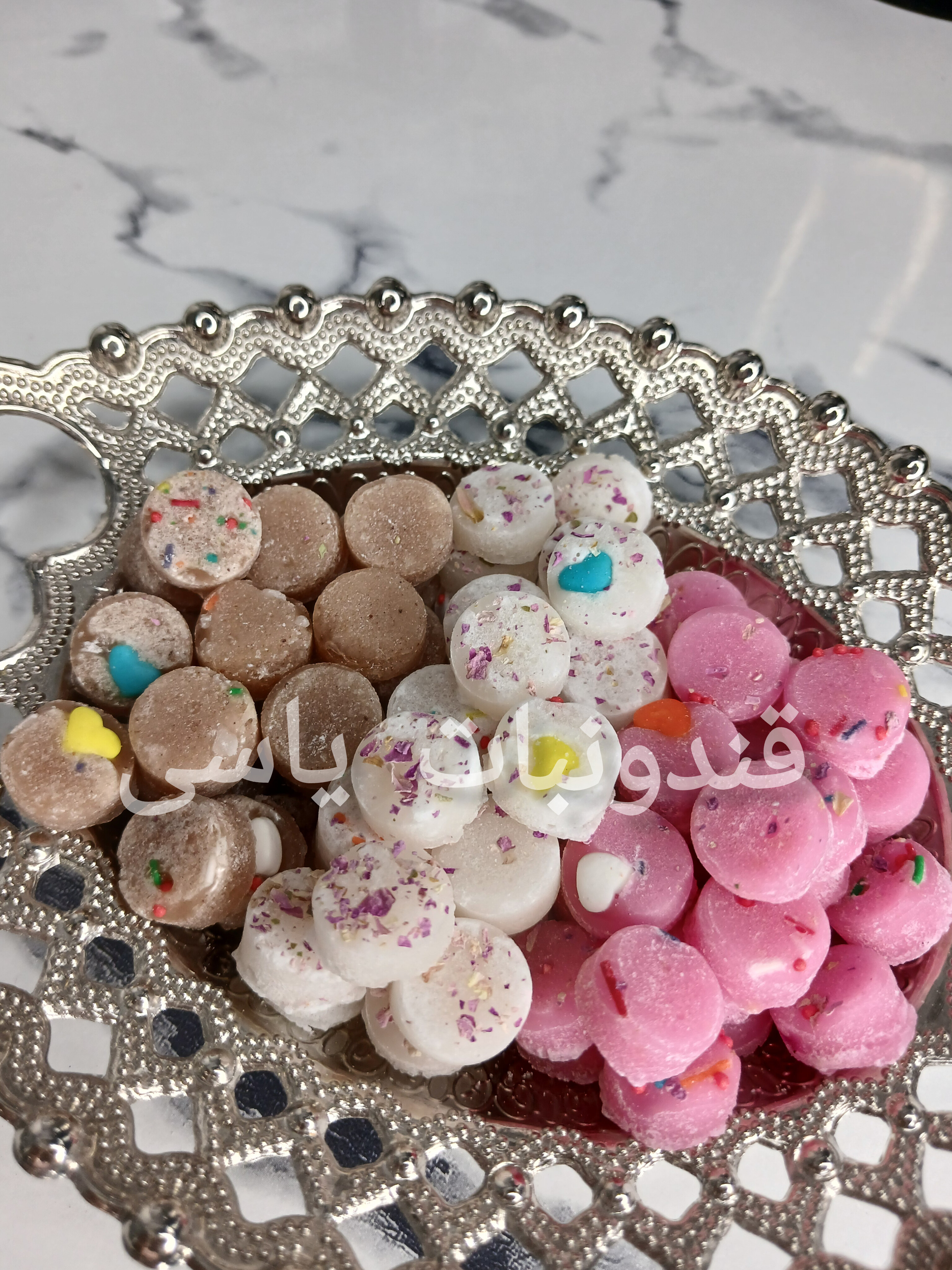 قندفود سه طعم (وانیلی، دارچینی و گل محمدی)